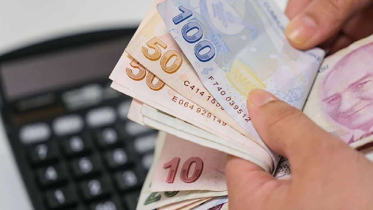 SSK ve BAĞ-KUR emeklileri dikkat: Emekli maaş zammı resmen belli oldu! İşte rakam 13
